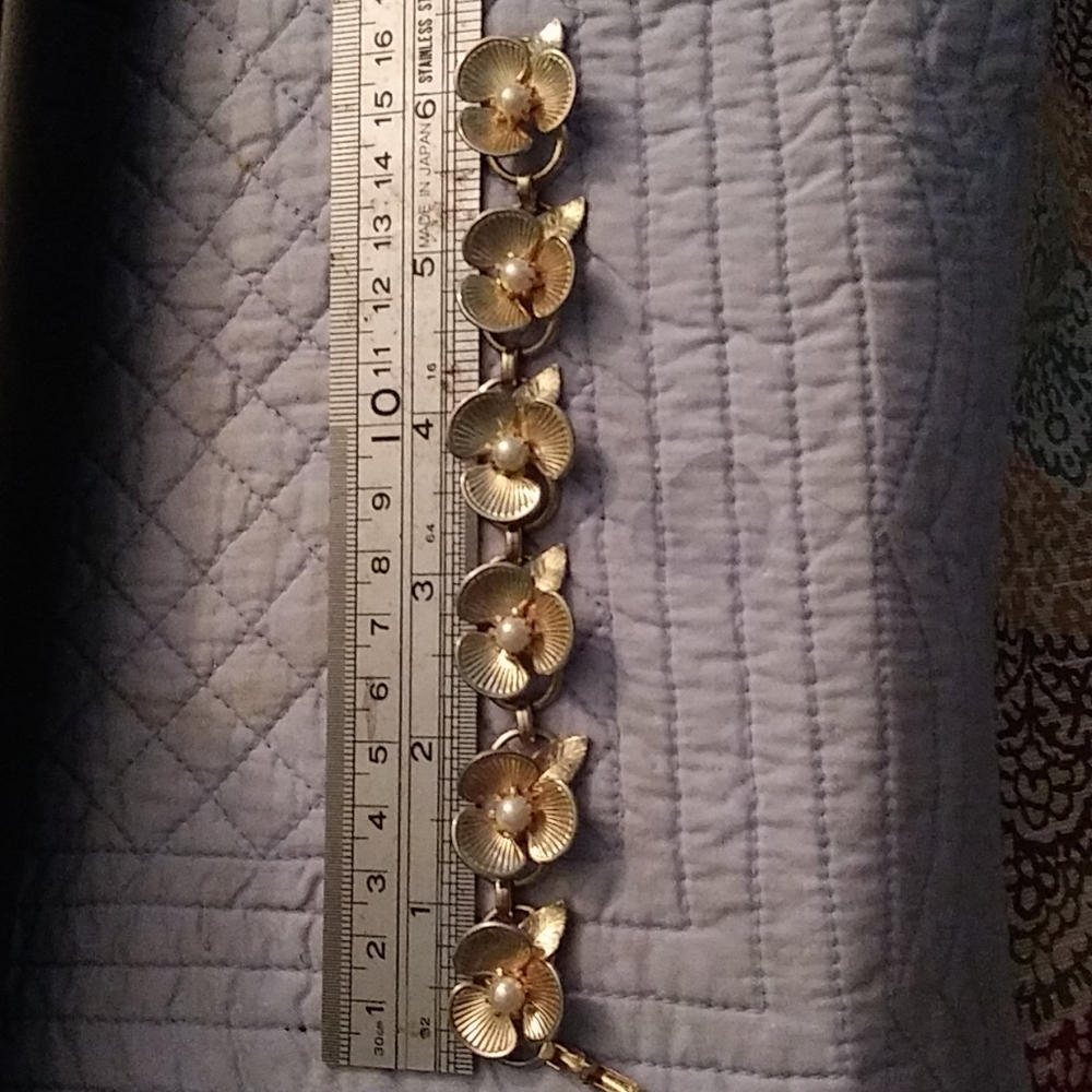 Little Girl's Vintage Costume Collectible Bracelet